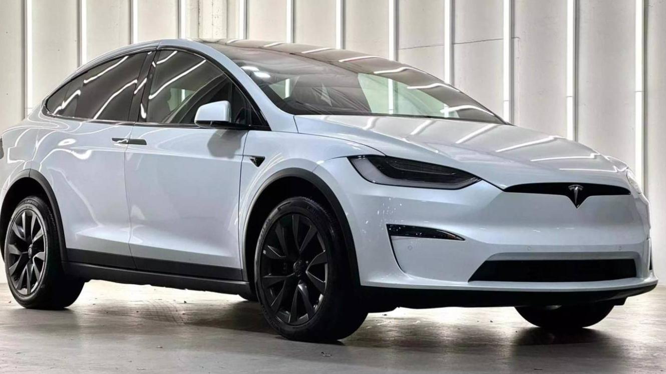 TESLA MODEL X 2023 7SAXCBE54PF369478 image